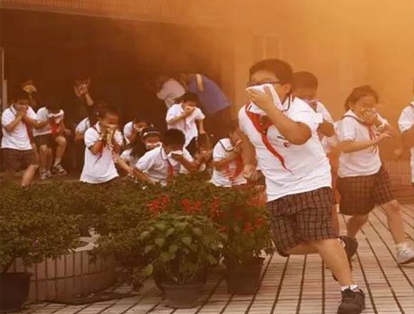 導致學?；馂陌l生的9個主要原因